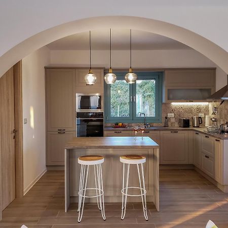Exclusive Sea View Villa Madelaine Спартия Екстериор снимка